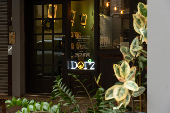 Dotz Coffee Roasters Box